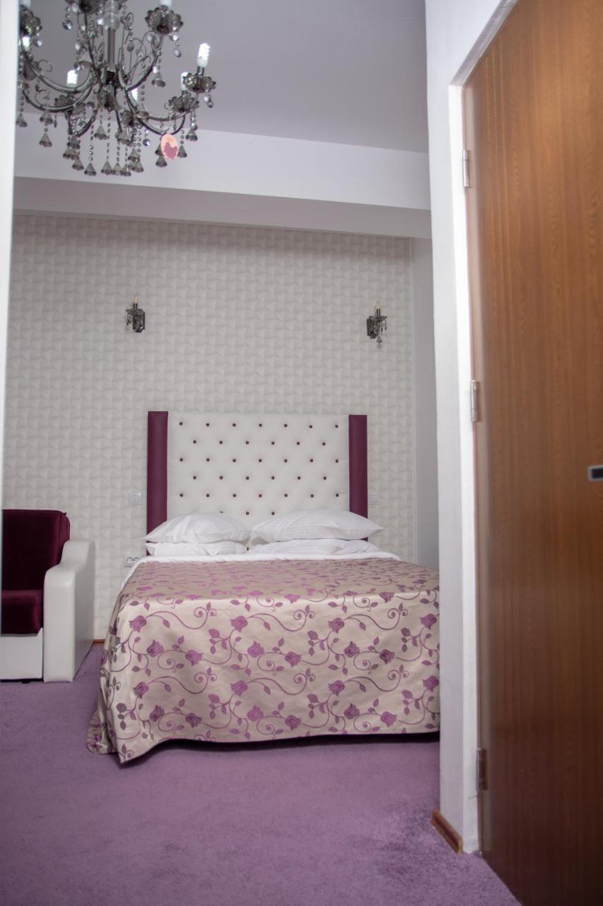 Iris Boutique Therme & Bucharest Otopeni Airport Eksteriør bilde
