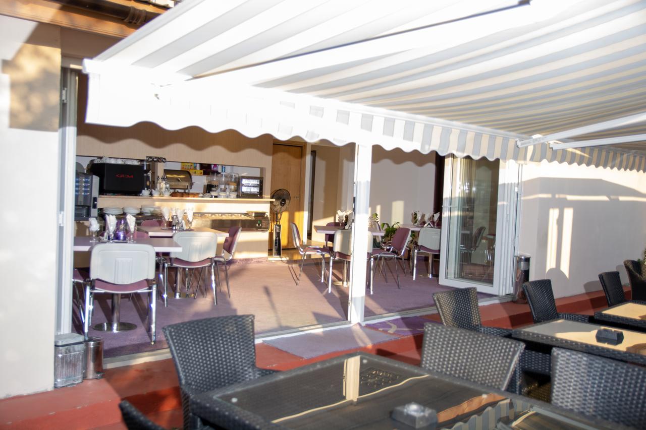 Iris Boutique Therme & Bucharest Otopeni Airport Eksteriør bilde