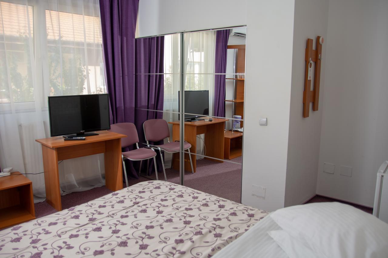 Iris Boutique Therme & Bucharest Otopeni Airport Eksteriør bilde